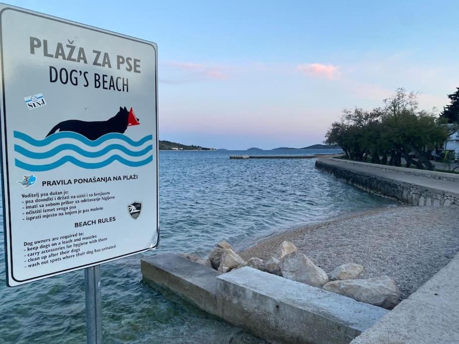 Ferienwohnung Prostorny Domov V Nejkrasnejsi Casti Chorvatska Vodice Exterior foto