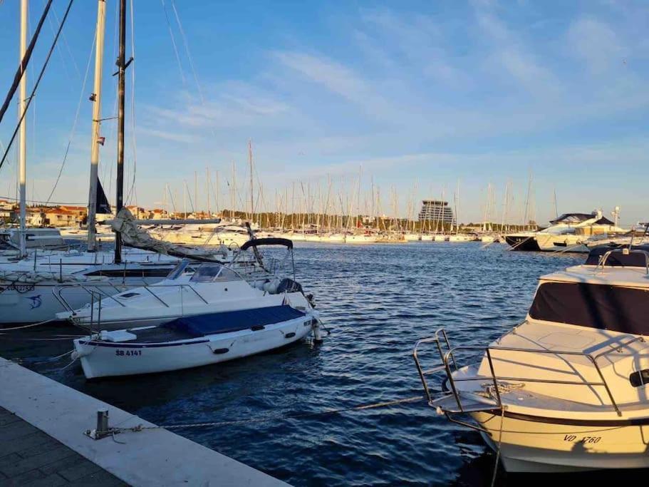 Ferienwohnung Prostorny Domov V Nejkrasnejsi Casti Chorvatska Vodice Exterior foto